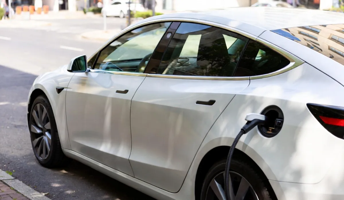 Электромобиль