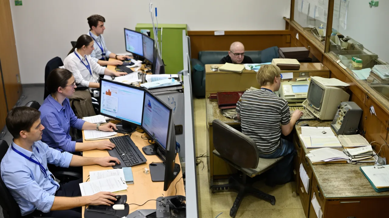 CEO Box: ИИ вызывает увольнения в IT, но не в корпоративной Америке